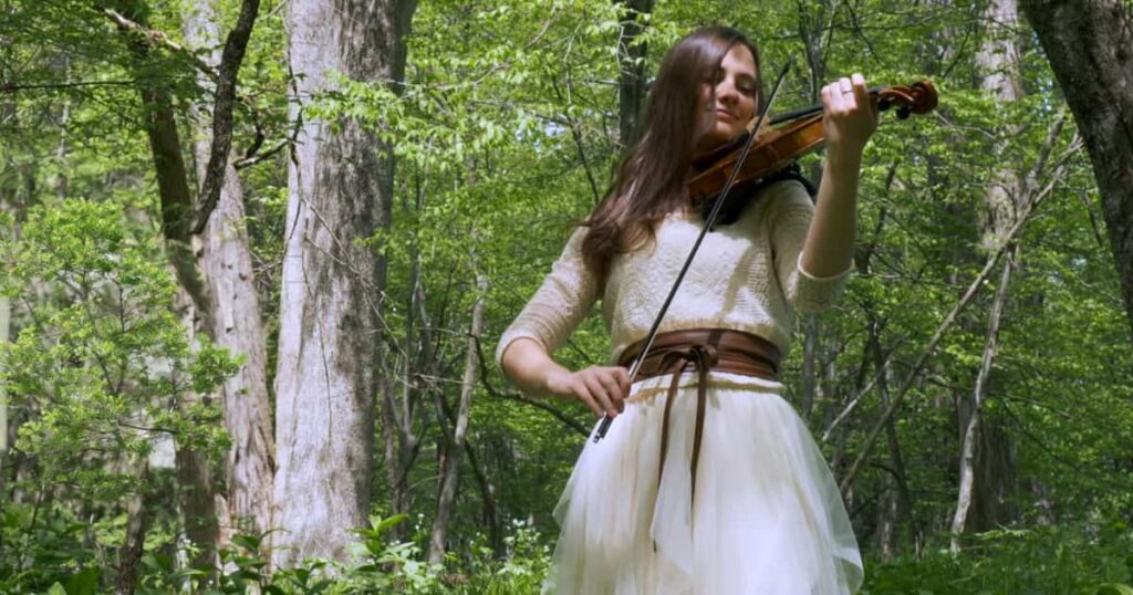 Stunning Violin Cover Of Crown Him With Many Crowns By Taryn