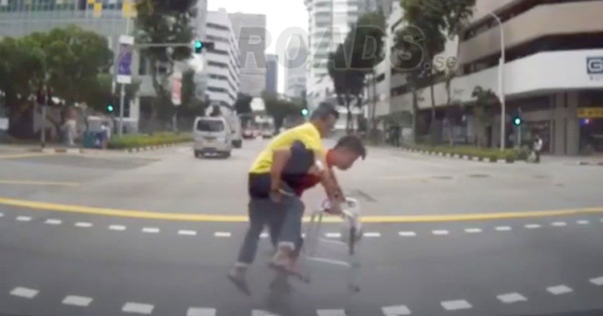 delivery-man-piggybacks-elderly