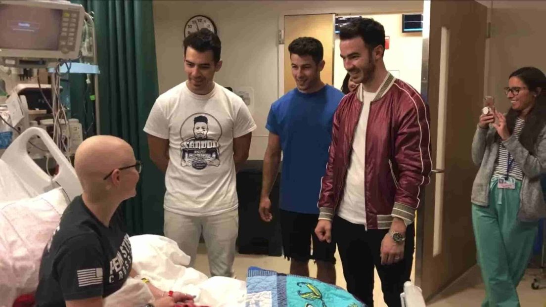 Jonas Brothers Surprises 16 Year Old Fan Battling Cancer With Hospital