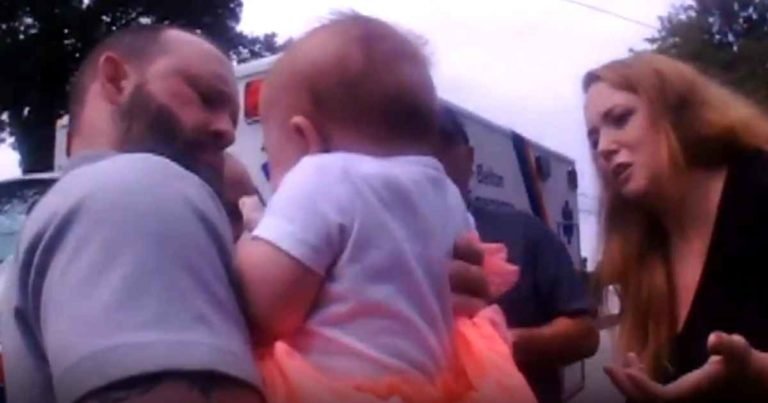 south-carolina-police-officer-saves-choking-baby