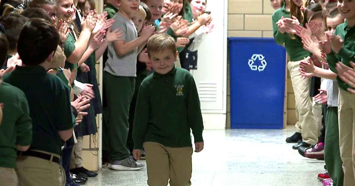 kids-welcome-classmate-after-chemo