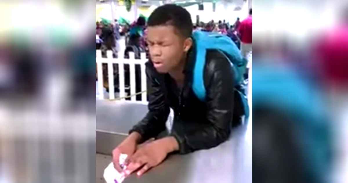 student-praises-god-at-school
