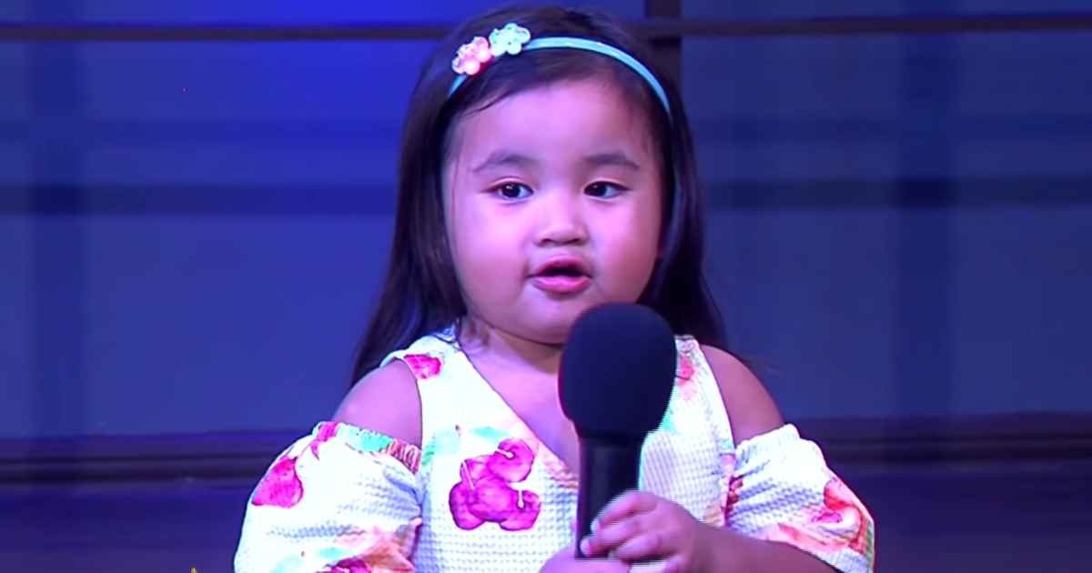 2-year-old-singing-10000-reasons-sophia-siban