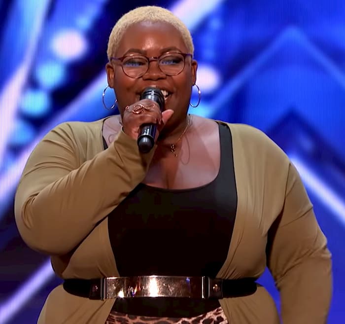 Homeless Single Mother Wins Golden Buzzer On America's Got Talent ...