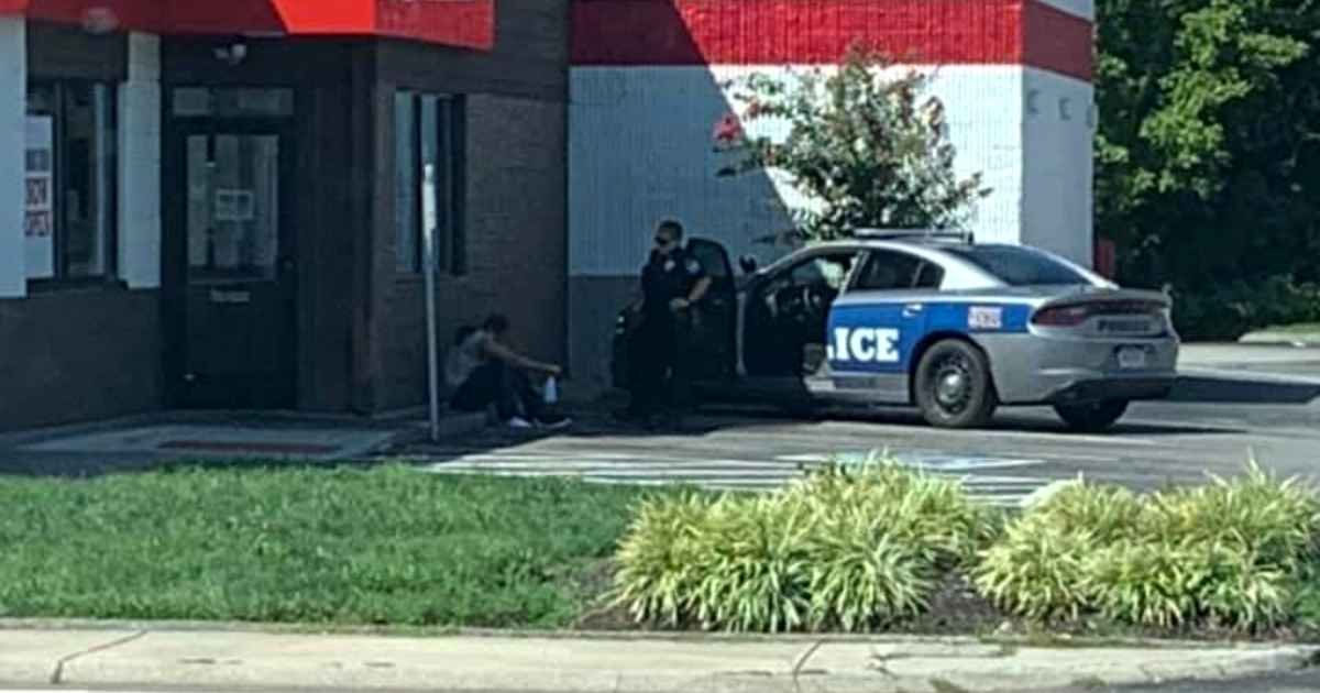 knoxville-police-officer-kindness