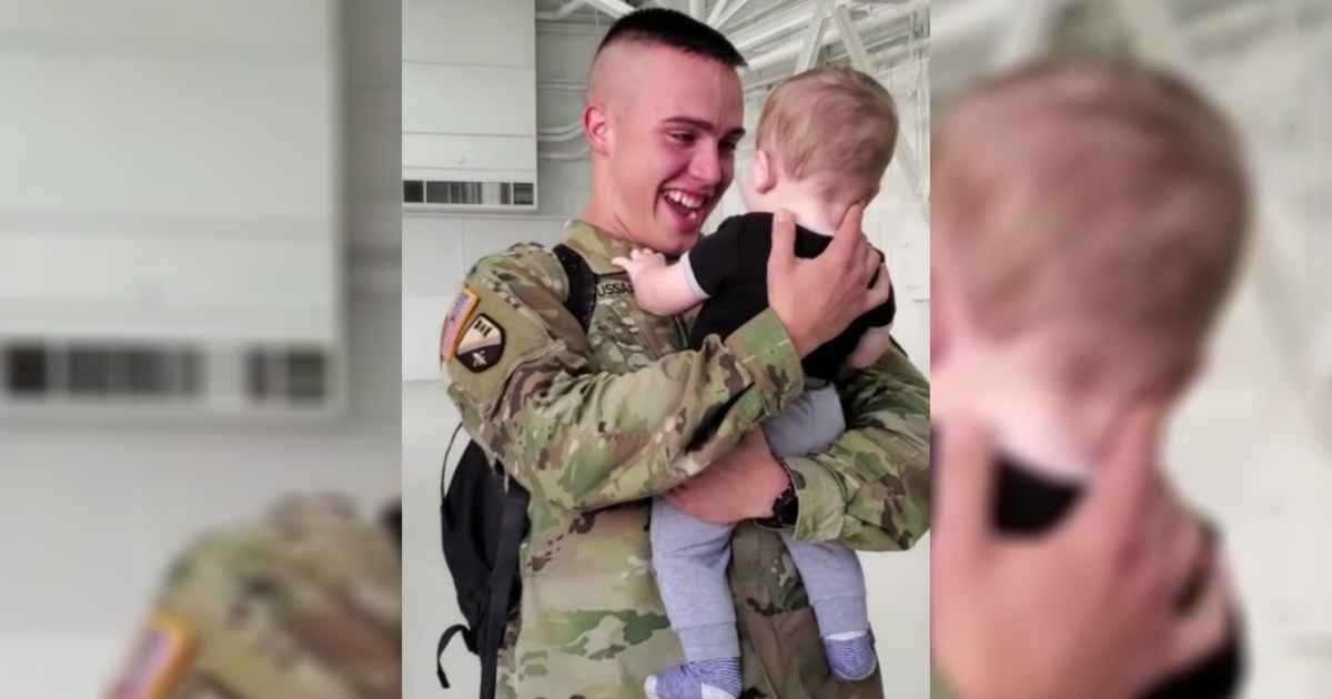 soldier-meets-baby-for-the-first-time