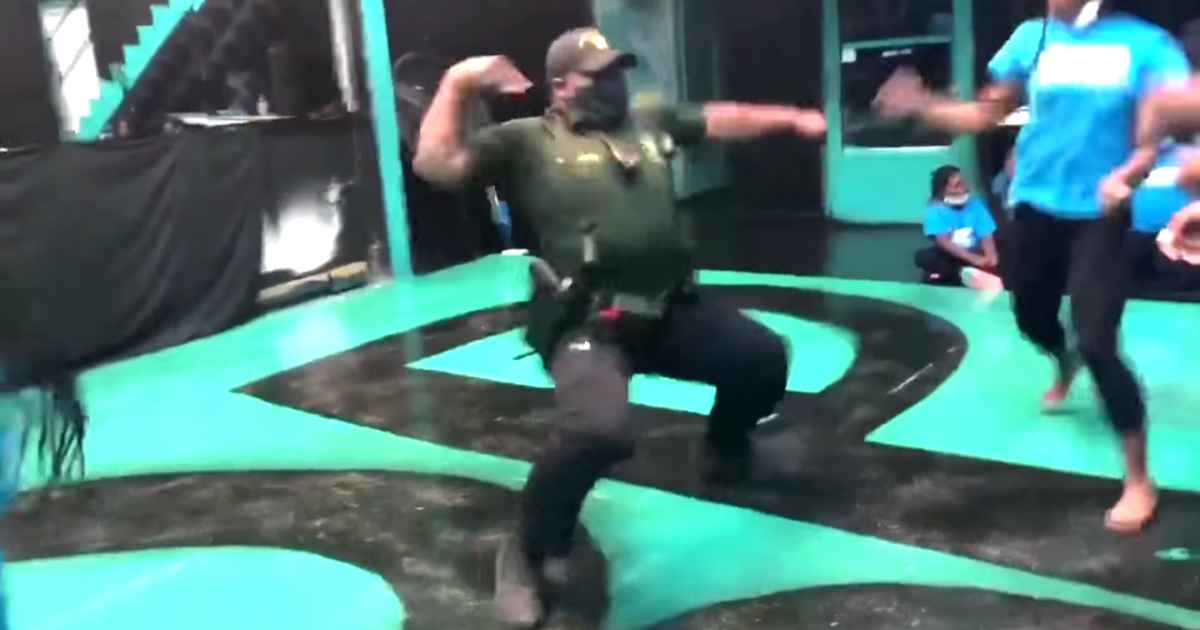 dancing-deputy