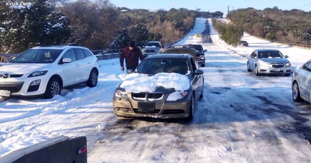 Man Helps Hundreds Of Stranded Drivers During Winter Storm Uri
