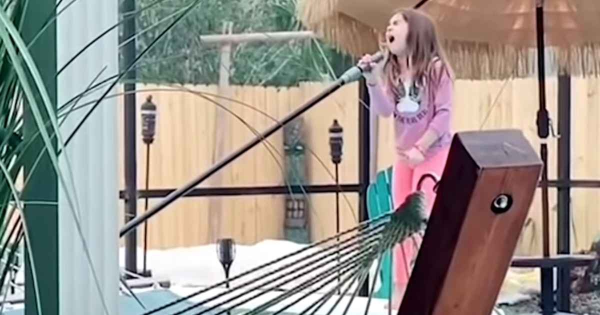 8-year-old-singing-girl-on-fire