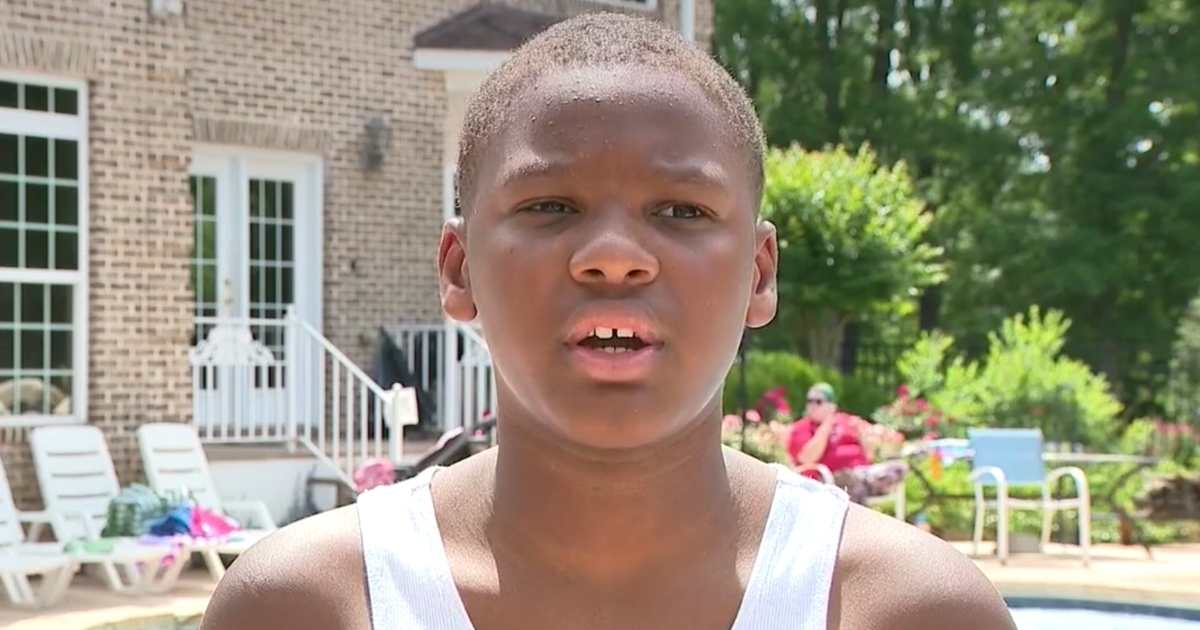 teen-saves-drowning-toddler