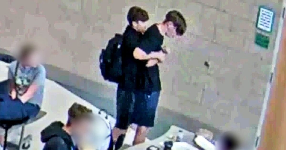 teen saves choking friend