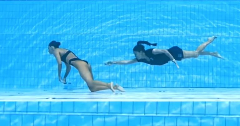 coach-saves-synchronized-swimmer