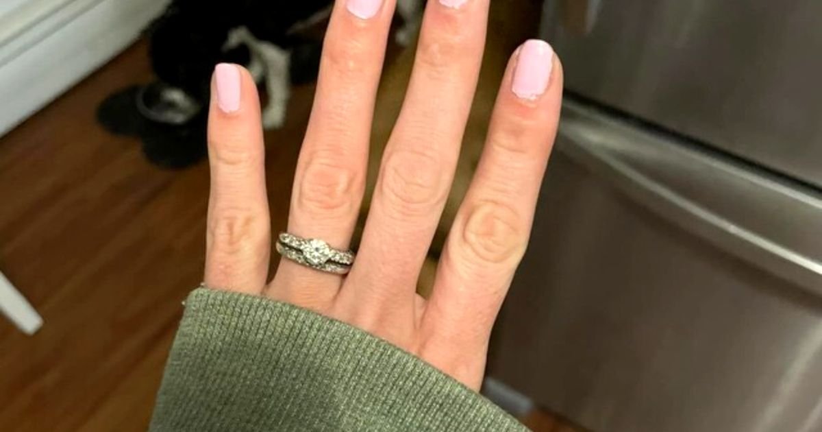 ring lost in ocean found