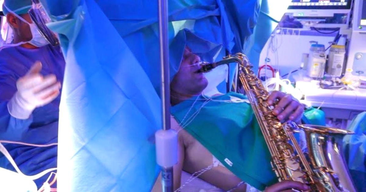 playing-saxophone-during-surgery
