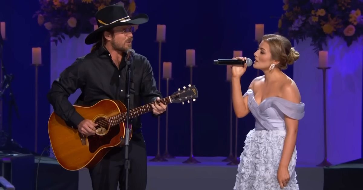 Loretta Lynn’s Granddaughter And Willie Nelson’s Son Duet To ‘Lay Me Down’