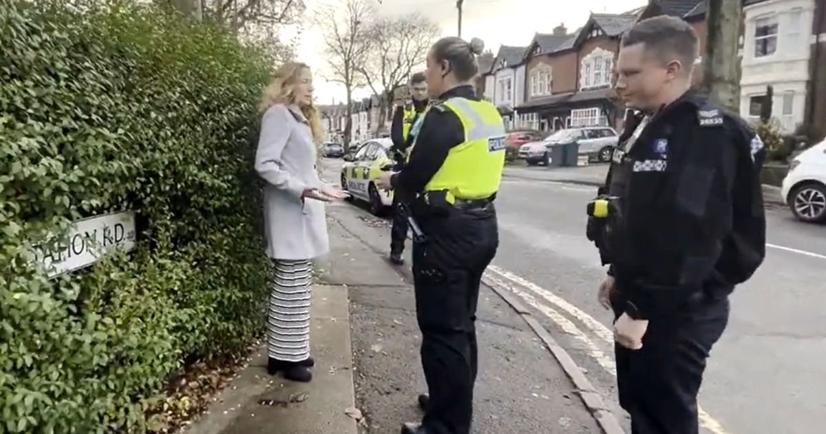 woman arrested for praying abortion clinic uk