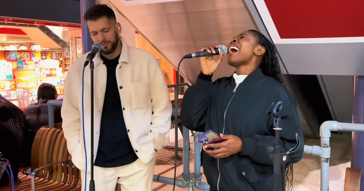 Young Singer Turns Street Performance into Powerful Worship